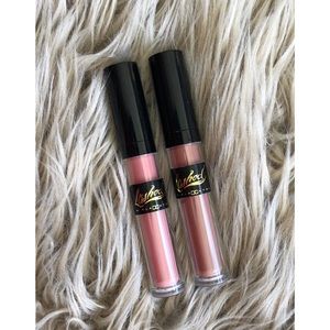 *Women’s Lashed Liquid Lipsticks*